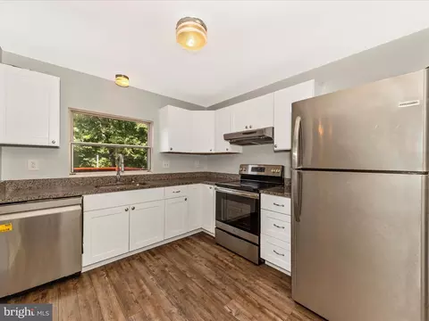1851 Dulaney Ct, Frederick, MD 21702 photo 3