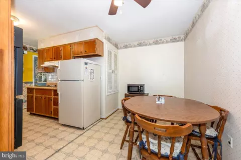 Dining - 6109 Ford Rd, Frederick, MD 21702 photo 2 of 8