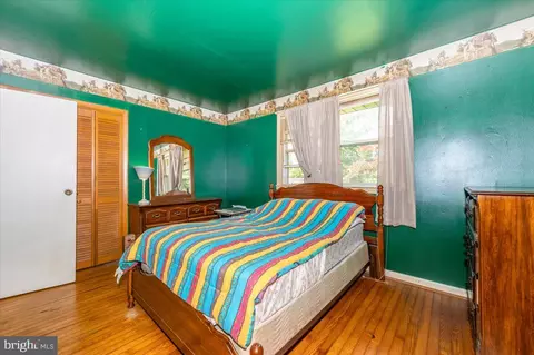 Bedroom - 6109 Ford Rd, Frederick, MD 21702 photo 4 of 4