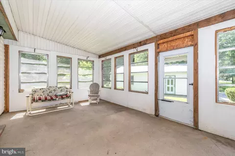 Exterior - 6109 Ford Rd, Frederick, MD 21702 photo 3 of 25