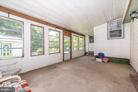 Exterior - 6109 Ford Rd, Frederick, MD 21702 photo 4 of 25