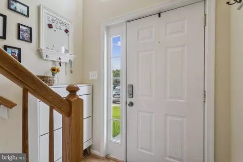 Entry Way - 7140 Ladd Cir, Frederick, MD 21703 photo 2 of 3
