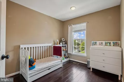 Bedroom - 7140 Ladd Cir, Frederick, MD 21703 photo 2 of 4
