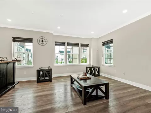 Living - 1426 Clingmans Dome Dr, Frederick, MD 21702 photo 2 of 2