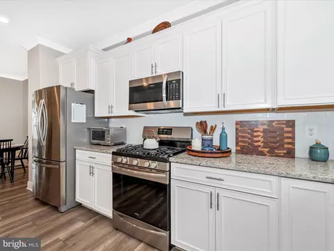 Kitchen - 1426 Clingmans Dome Dr, Frederick, MD 21702 photo 9 of 9