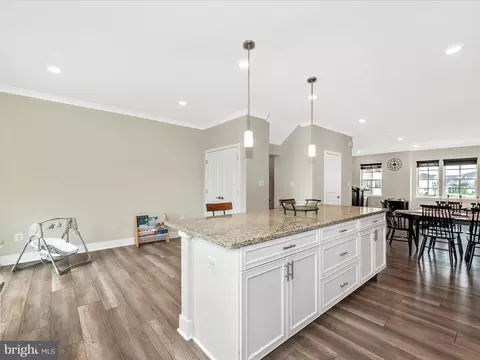 Kitchen - 1426 Clingmans Dome Dr, Frederick, MD 21702 photo 5 of 9