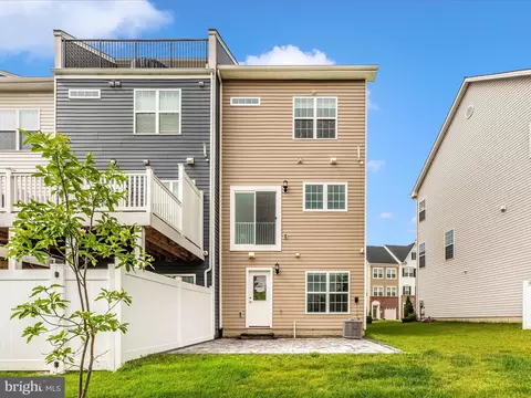 Exterior - 1426 Clingmans Dome Dr, Frederick, MD 21702 photo 2 of 15