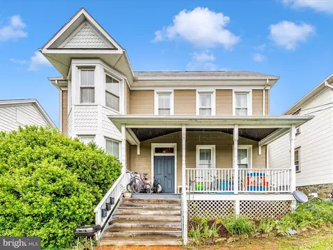 Exterior - 21 E A St, Brunswick, MD 21716 photo 11 of 14
