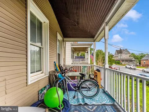 Exterior - 21 E A St, Brunswick, MD 21716 photo 6 of 14
