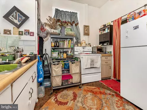 Kitchen - 21 E A St, Brunswick, MD 21716 photo 1 of 6