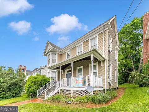 Exterior - 21 E A St, Brunswick, MD 21716 photo 10 of 14