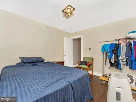 Bedroom - 21 E A St, Brunswick, MD 21716 photo 4 of 8