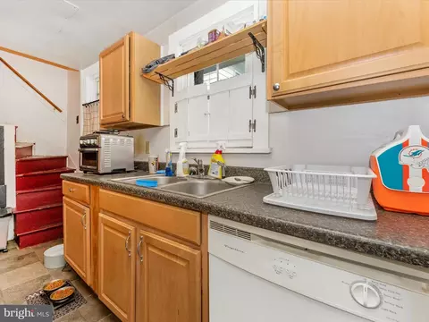 Kitchen - 21 E A St, Brunswick, MD 21716 photo 4 of 6