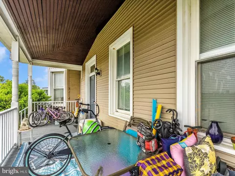 Exterior - 21 E A St, Brunswick, MD 21716 photo 7 of 14