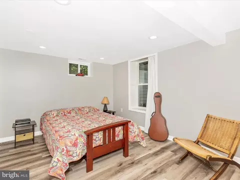 Bedroom - 5421 Bartonsville Rd, Frederick, MD 21704 photo 5 of 7