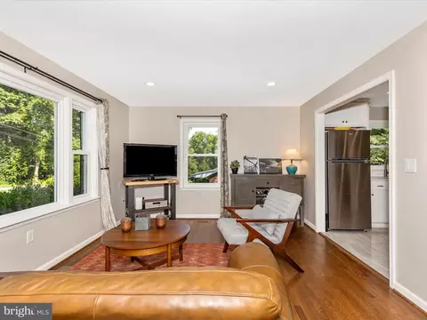 Living - 5421 Bartonsville Rd, Frederick, MD 21704 photo 3 of 3