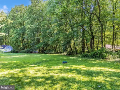 Exterior - 5421 Bartonsville Rd, Frederick, MD 21704 photo 7 of 11