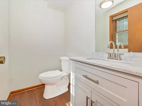 Bath - 8013 Meadowview Dr, Frederick, MD 21702 photo 3 of 3
