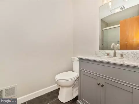 Bath - 8013 Meadowview Dr, Frederick, MD 21702 photo 2 of 3