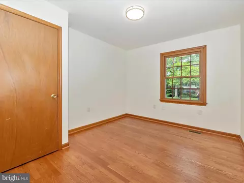 Bedroom - 8013 Meadowview Dr, Frederick, MD 21702 photo 7 of 9