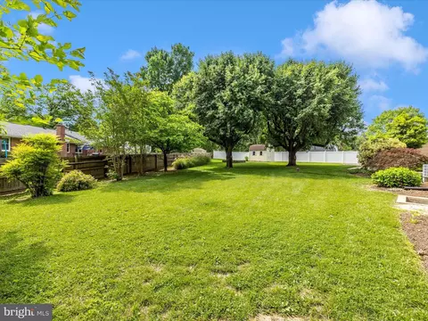Exterior - 8013 Meadowview Dr, Frederick, MD 21702 photo 13 of 19