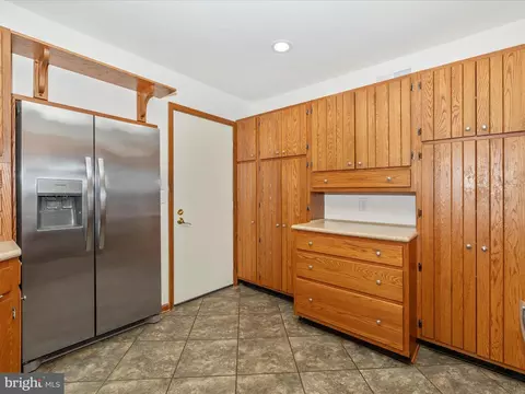 Kitchen - 8013 Meadowview Dr, Frederick, MD 21702 photo 5 of 5