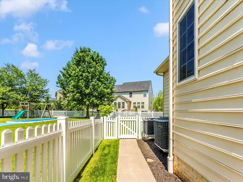 Exterior - 1936 Moran Dr, Frederick, MD 21702 photo 4 of 13
