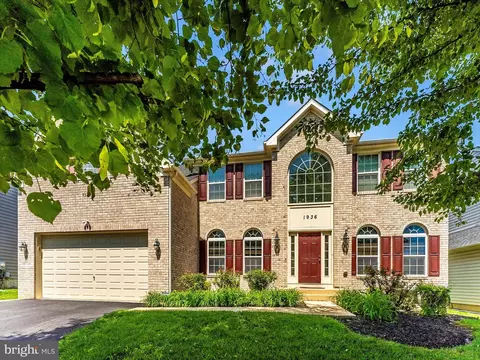 1936 Moran Dr, Frederick, MD 21702