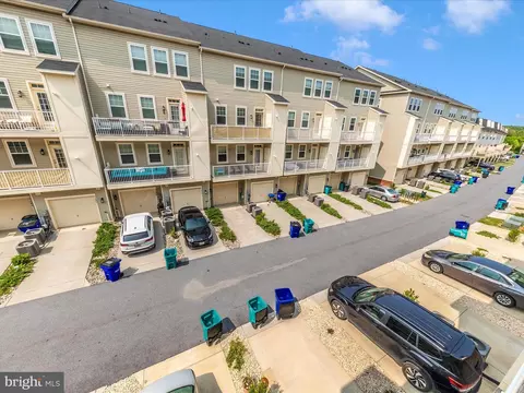 Exterior - 7114 Proclamation Pl, Frederick, MD 21703 photo 9 of 12