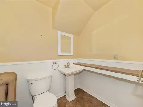 Bath - 5830 Rowland Hill Rd, Cascade, MD 21719 photo 1 of 3