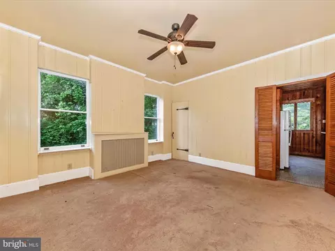 Living - 5830 Rowland Hill Rd, Cascade, MD 21719 photo 11 of 11