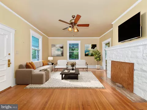 Living - 5830 Rowland Hill Rd, Cascade, MD 21719 photo 2 of 11