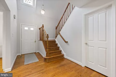 823 Dunbrooke Ct, Frederick, MD 21701 photo 9
