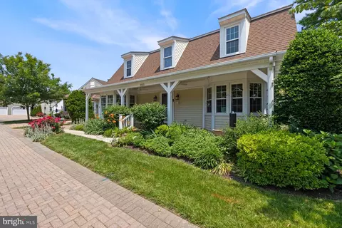 823 Dunbrooke Ct, Frederick, MD 21701 photo 3