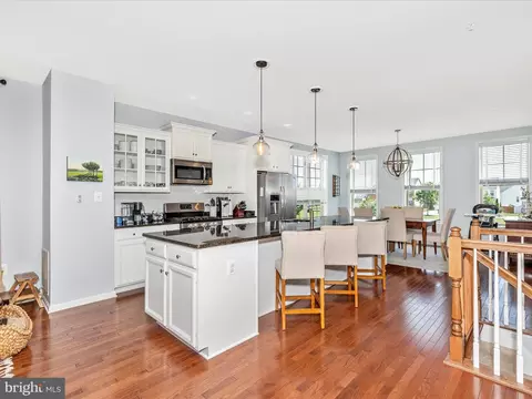 6540 Newton Dr, Frederick, MD 21703 photo 3