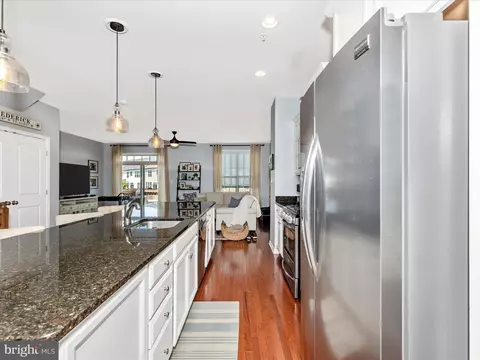 6540 Newton Dr, Frederick, MD 21703 photo 9