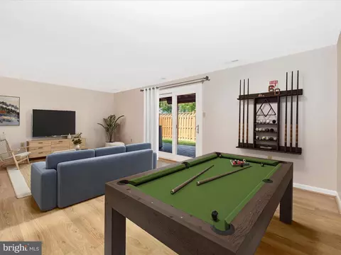 Living - 8011 Lighthouse Lndg, Frederick, MD 21701 photo 9 of 10