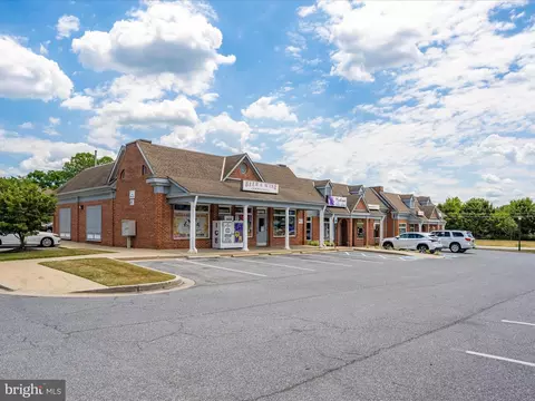Exterior - 8011 Lighthouse Lndg, Frederick, MD 21701 photo 18 of 21
