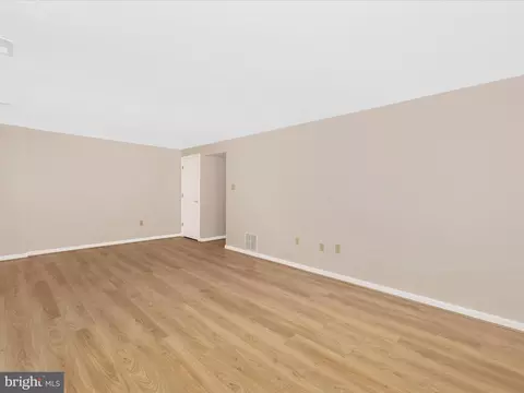 Living - 8011 Lighthouse Lndg, Frederick, MD 21701 photo 10 of 10