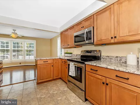 Kitchen - 8011 Lighthouse Lndg, Frederick, MD 21701 photo 6 of 6