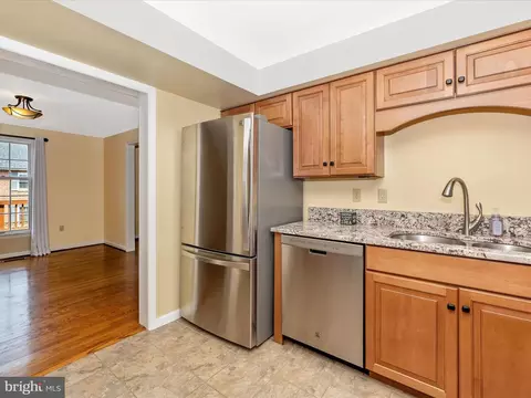 Kitchen - 8011 Lighthouse Lndg, Frederick, MD 21701 photo 3 of 6