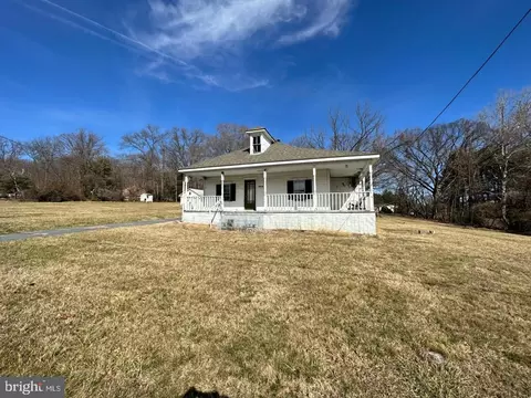 9814 Hall Rd, Frederick, MD 21701 photo 2