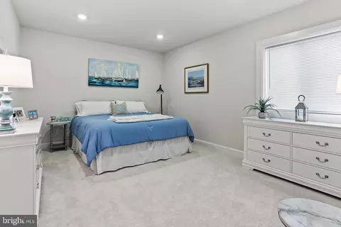 Bedroom - 384 Crown Point Dr, Frederick, MD 21702 photo 5 of 6