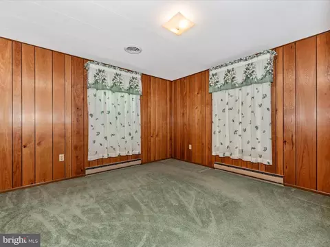 Bedroom - 11732 Warner Rd, Keymar, MD 21757 photo 7 of 9