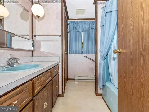 Bath - 11732 Warner Rd, Keymar, MD 21757 photo 2 of 3