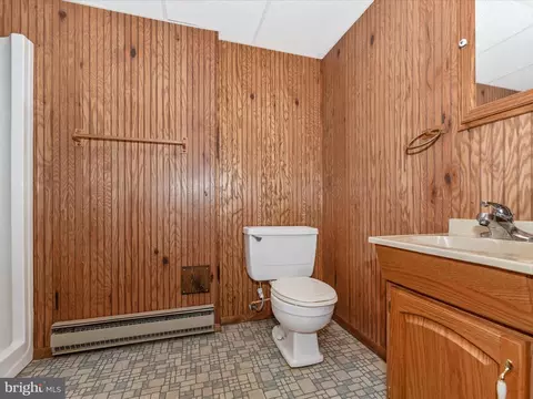 Bath - 11732 Warner Rd, Keymar, MD 21757 photo 3 of 3