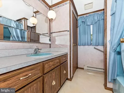 Bath - 11732 Warner Rd, Keymar, MD 21757 photo 1 of 3