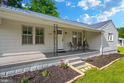 Exterior - 5747 Bartonsville Rd, Frederick, MD 21704 photo 13 of 13