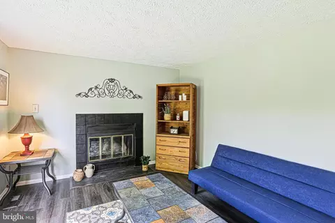 Living - 6786 Singletree Ct, Frederick, MD 21703 photo 1 of 1