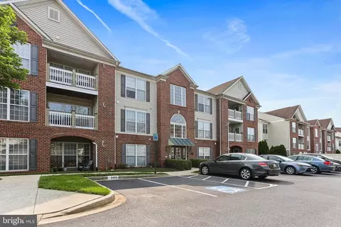 2504 Shelley Cir #1B, Frederick, MD 21702